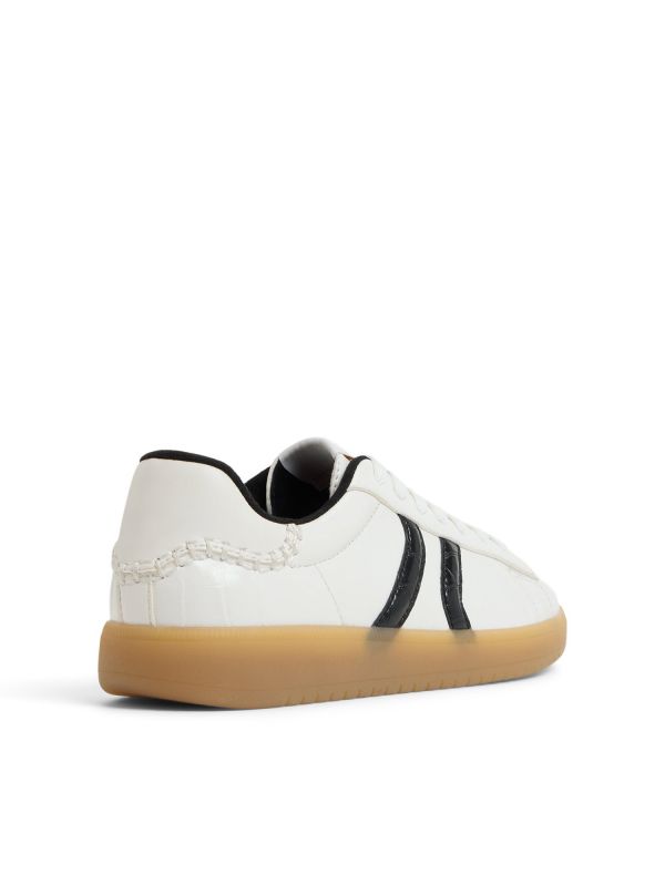 CHICSNEAKER2 - נעלי סניקרס רטרו דוגמת נחש לנשים