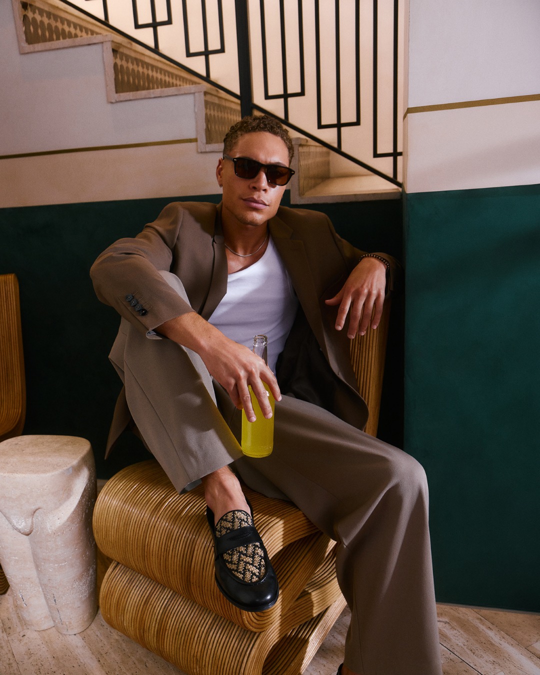 For the men who know style. 
נעליים ואביזרים שמרימים כל לוק.